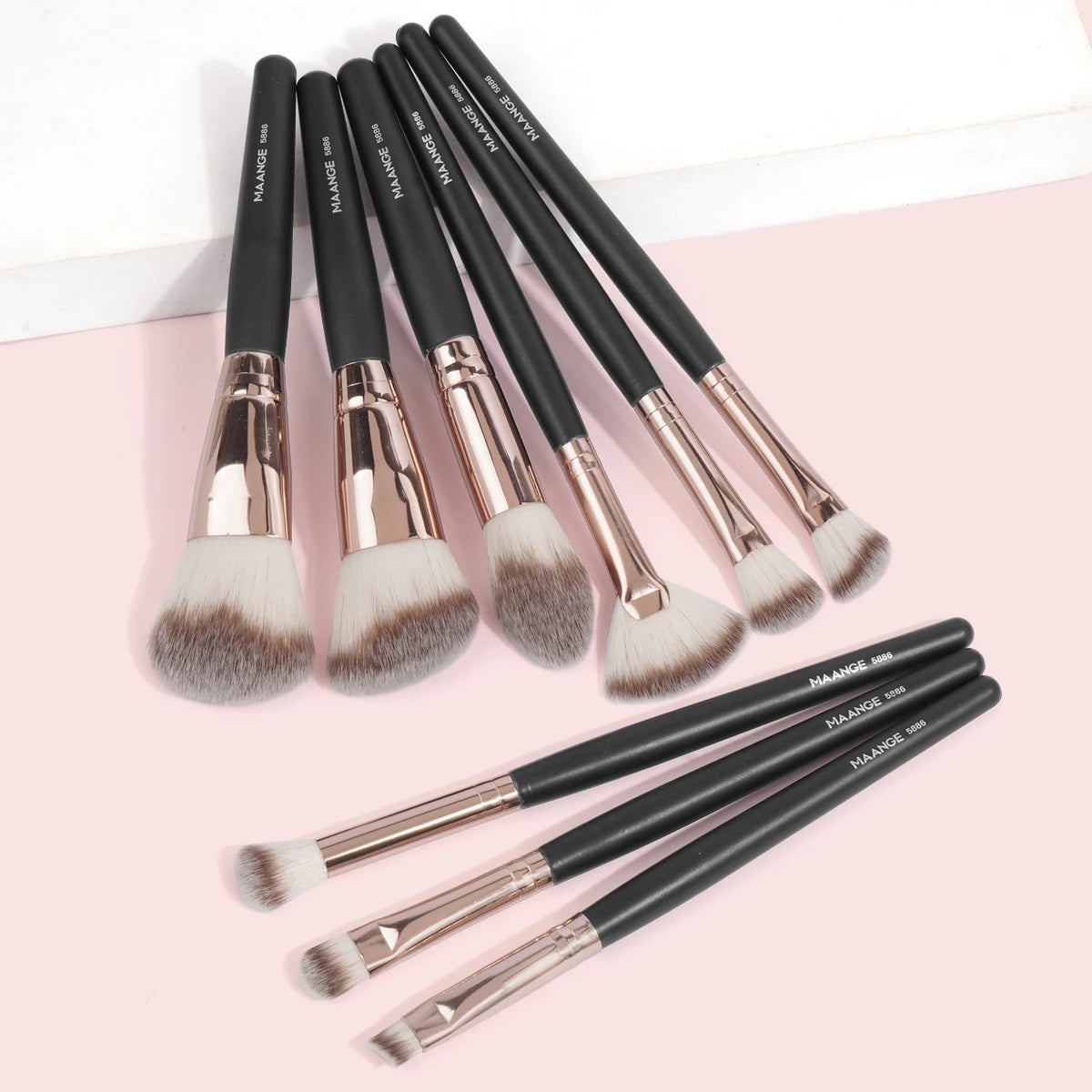 Maange 9Pcs Foundation Makeup Brush Set Cosmetic Powder Highlighter Eyeshadow Blending Beauty Tools Dense Soft Bristle Brushes